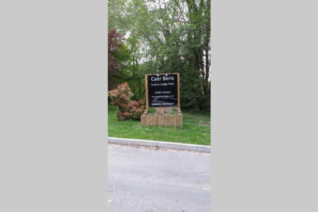 8F Lakeside Lodge Caer Beris Builth Wells - No Tradesman Екстер'єр фото